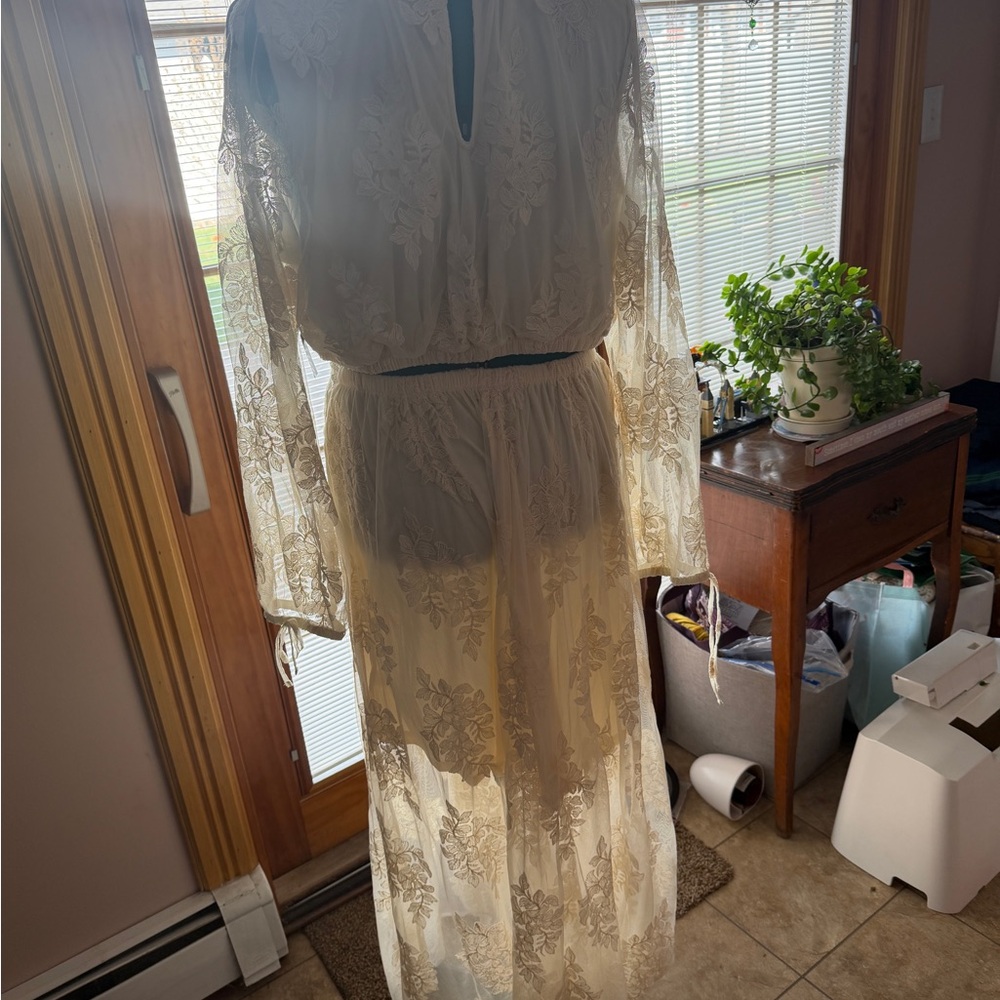 Torrid Festi Embroidered Lace Maxi Dress - Picture 5 of 11